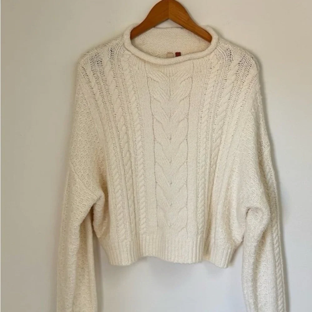 Anthropologie Ivory Cable Knit Turtleneck Sweater - Picture 4 of 4